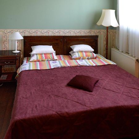 Birinu Pils Hotel Bīriņi Buitenkant foto