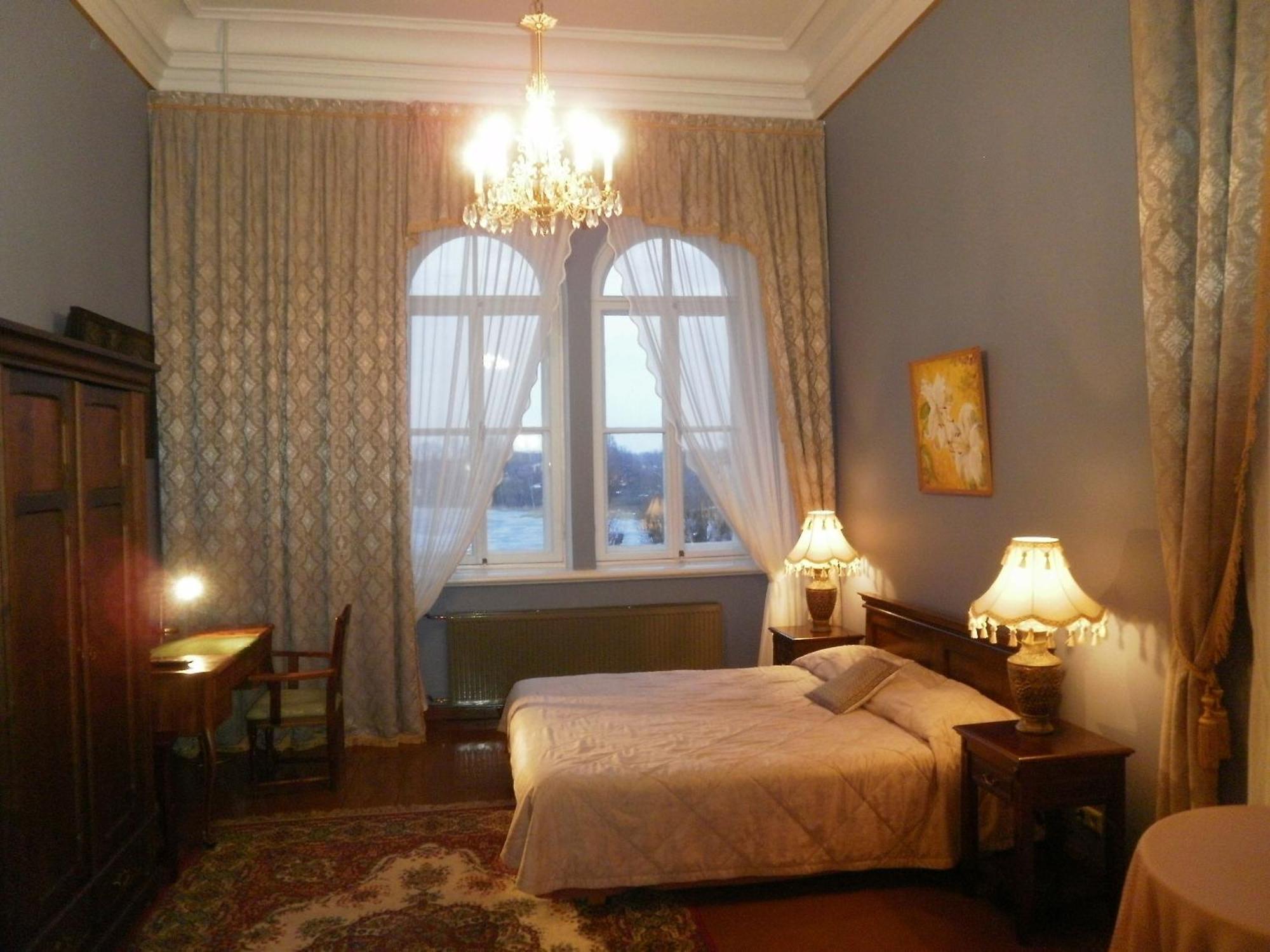 Birinu Pils Hotel Bīriņi Buitenkant foto