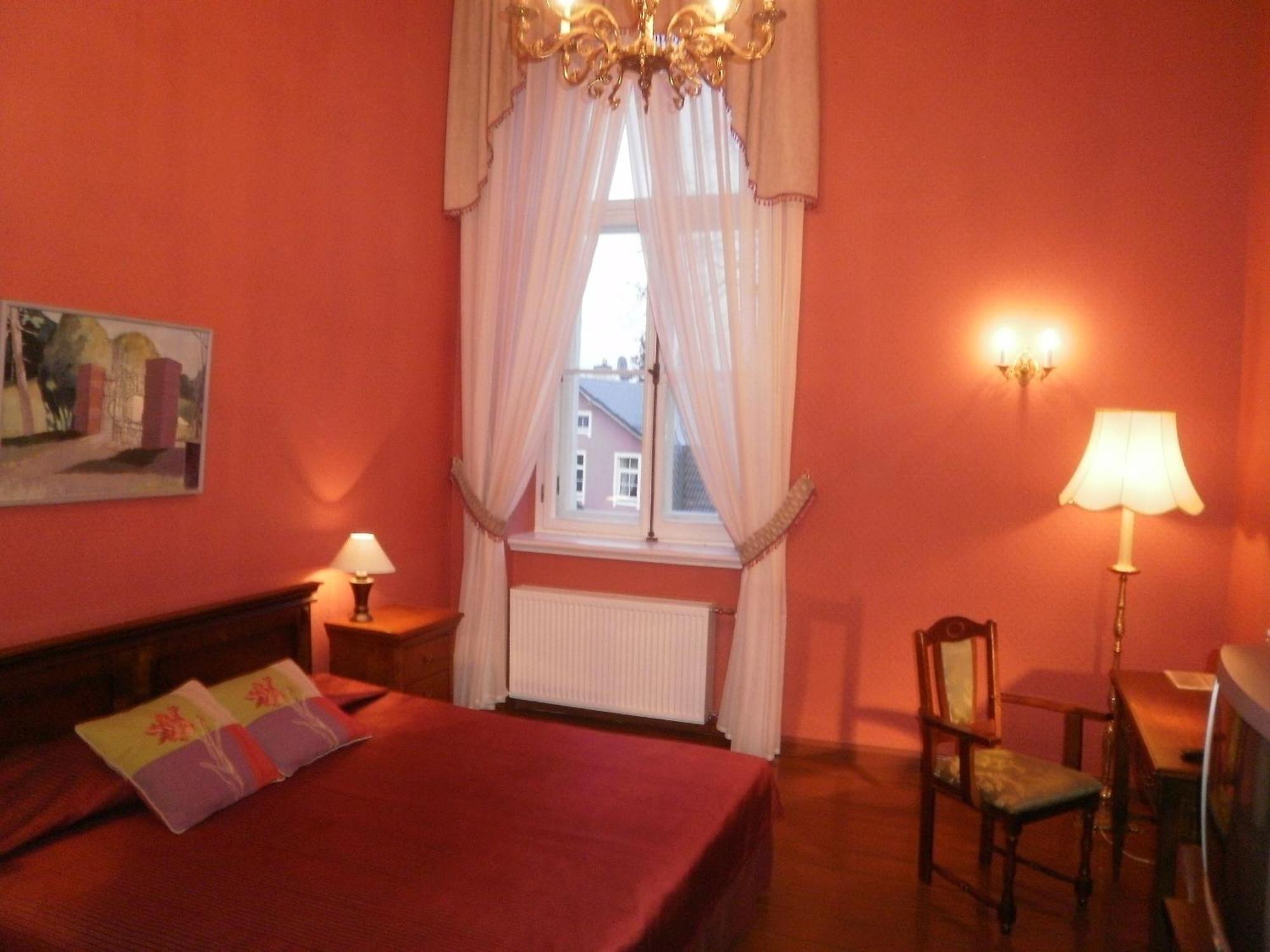 Birinu Pils Hotel Bīriņi Buitenkant foto
