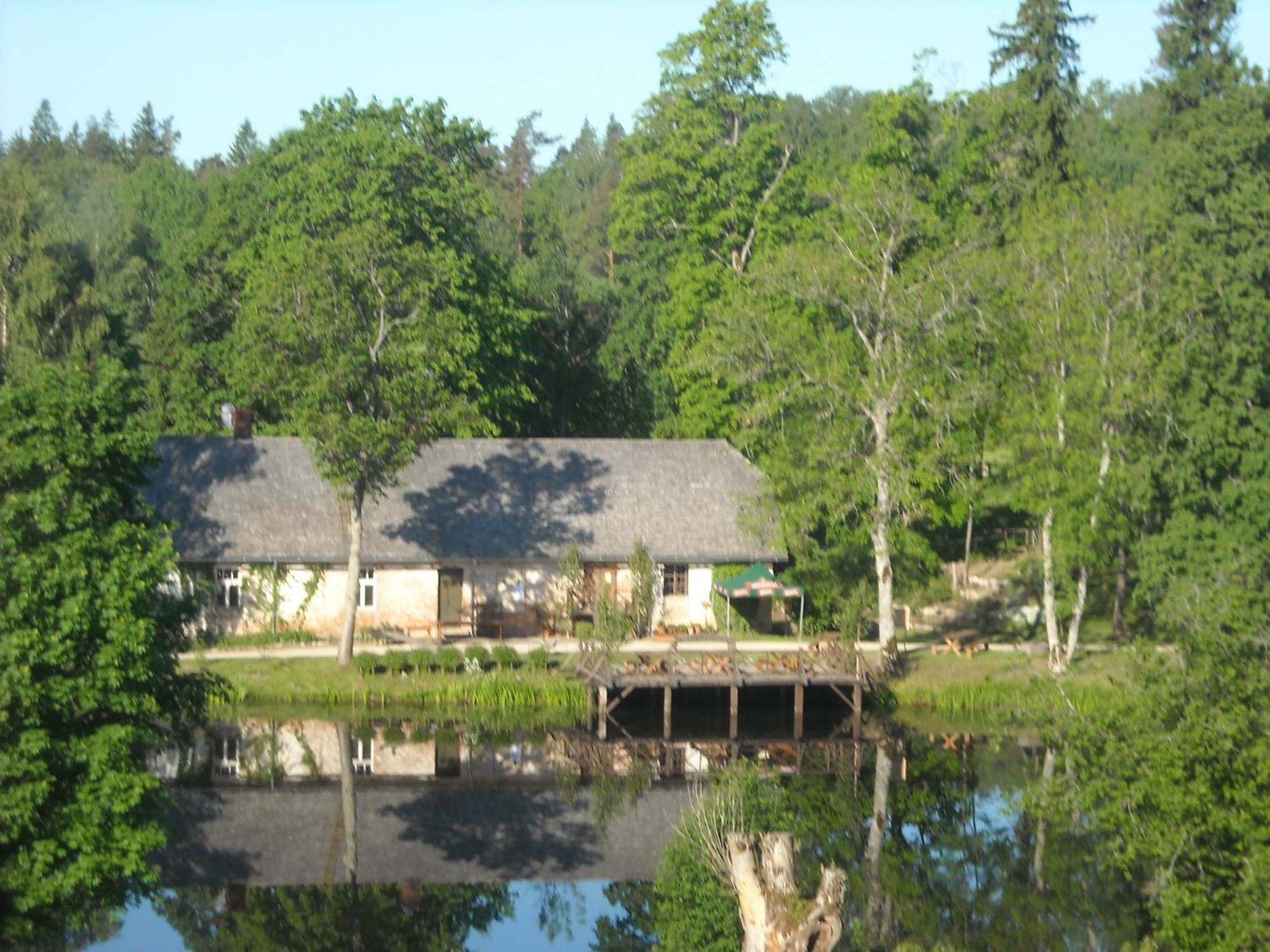 Birinu Pils Hotel Bīriņi Buitenkant foto