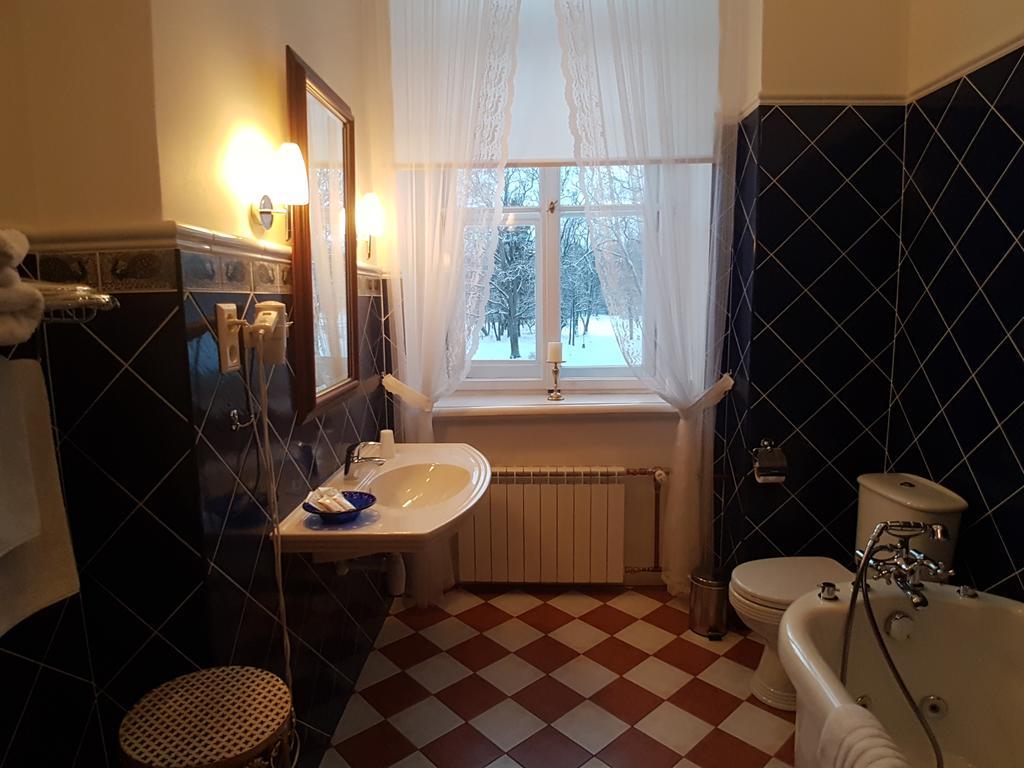 Birinu Pils Hotel Bīriņi Buitenkant foto