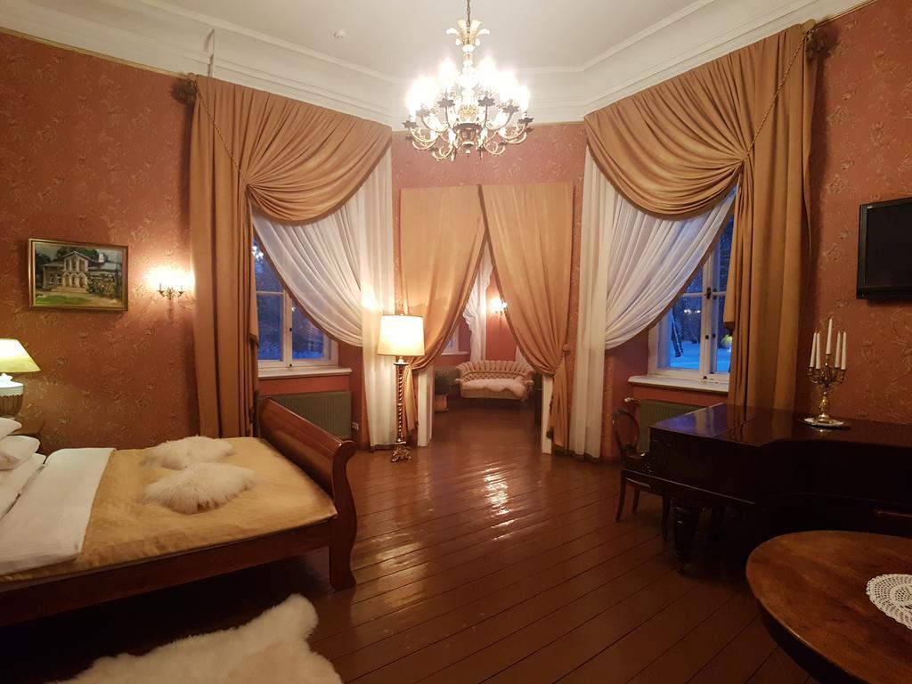 Birinu Pils Hotel Bīriņi Buitenkant foto