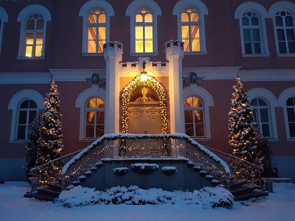 Birinu Pils Hotel Bīriņi Buitenkant foto