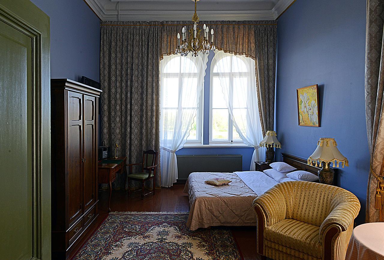 Birinu Pils Hotel Bīriņi Buitenkant foto